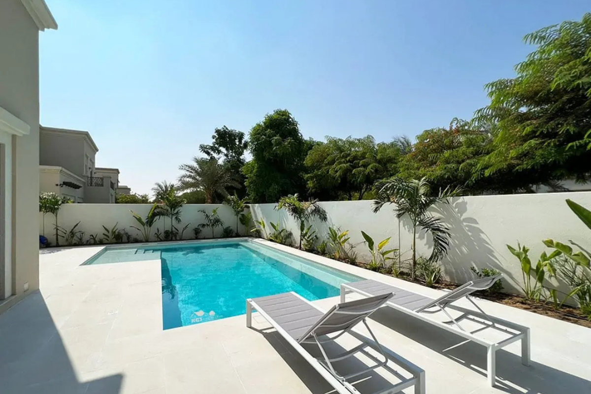 Swimming_Pool_Contractors_in_dubai_with_cerijolandscape