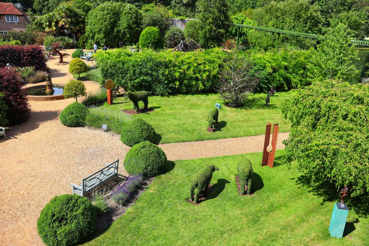 Dubai-Gardening-Maintenance-UAE