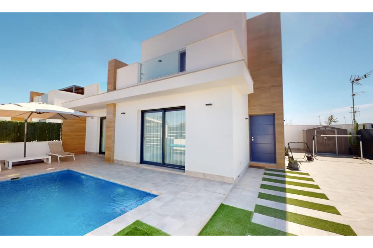Villa-Landscape-Pool-Design-Dubai-UAE